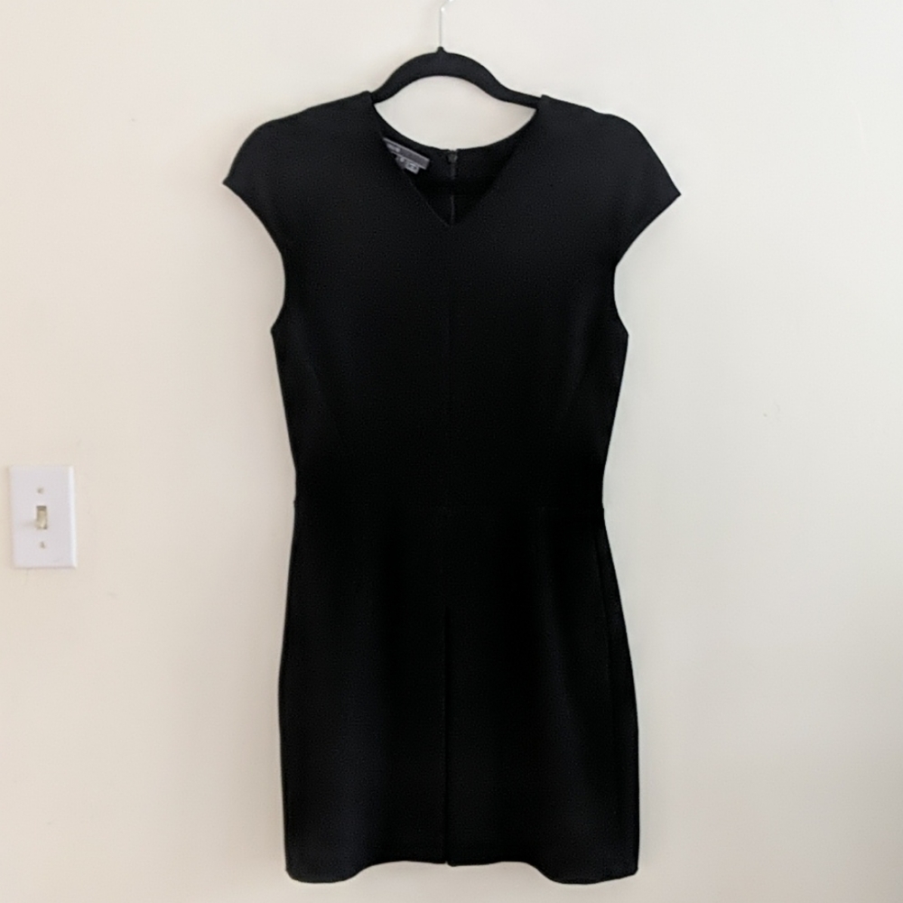 Vince Inverted Front Pleat V-neck Pocket Dress